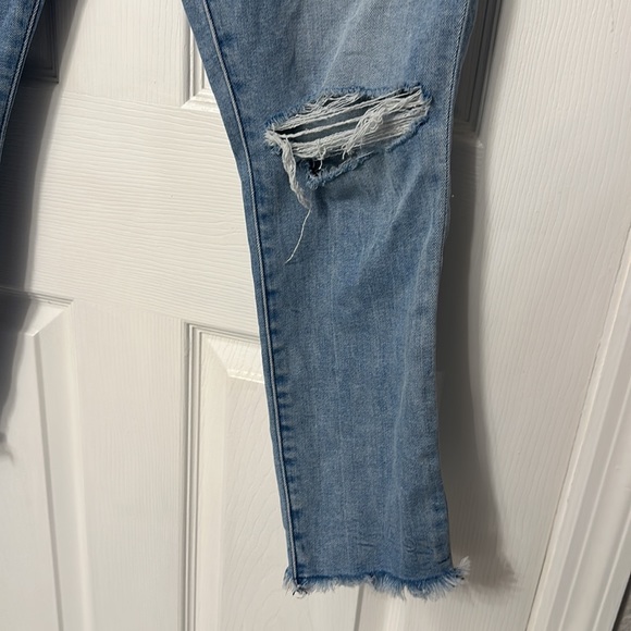 ABERCROMBIE JEANS - Picture 2 of 4